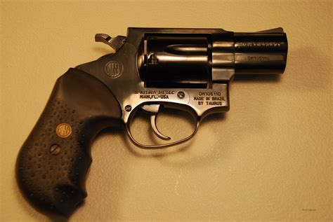 357 Magnum, and either. . Rossi 357 snub nose